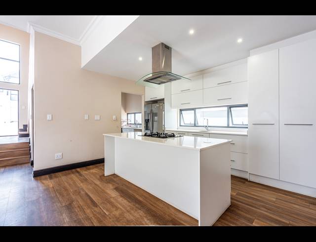 4 BEDROOM TOWNHOUSE FOR SALE IN BROADACRES